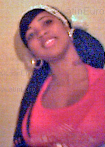 Date this hot Dominican Republic girl Liselot from  N-378