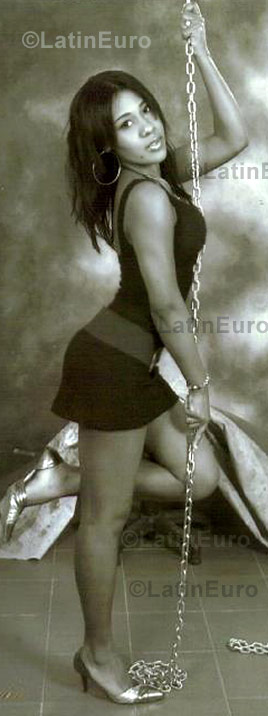 Date this young Dominican Republic girl Yarlin from Santo Domingo N-419