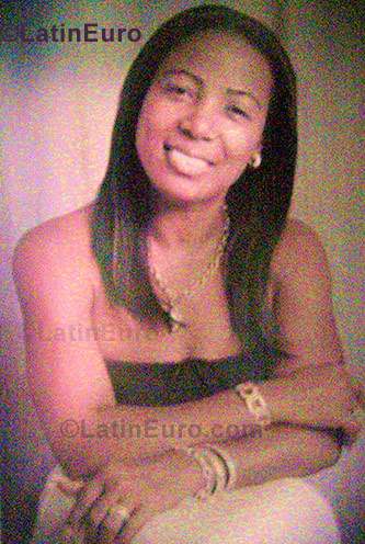Date this voluptuous Dominican Republic girl Maribel from Santiago N-438