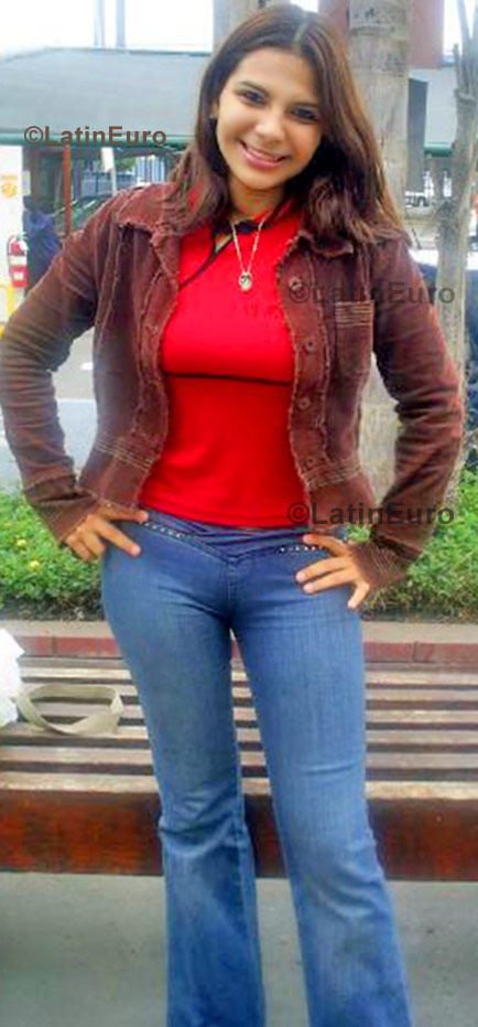 Date this foxy Peru girl Mariana from Lima N-580