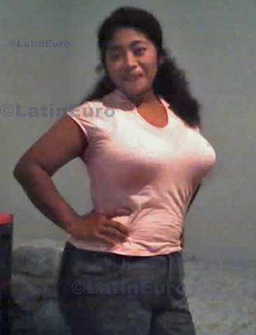 Date this foxy Honduras girl Digna- from San Pedro Sula HN638