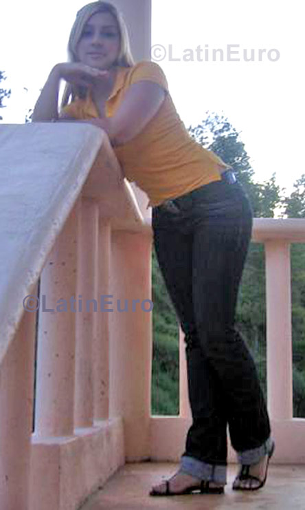 Date this funny Dominican Republic girl Miriam from La Vega N-690