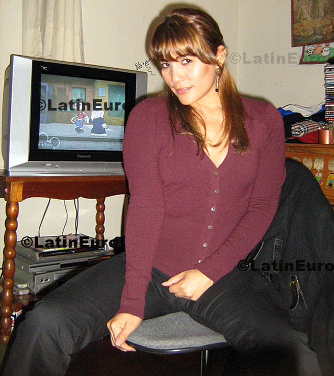 Date this cute Any Country girl Pamela from Lima N-894
