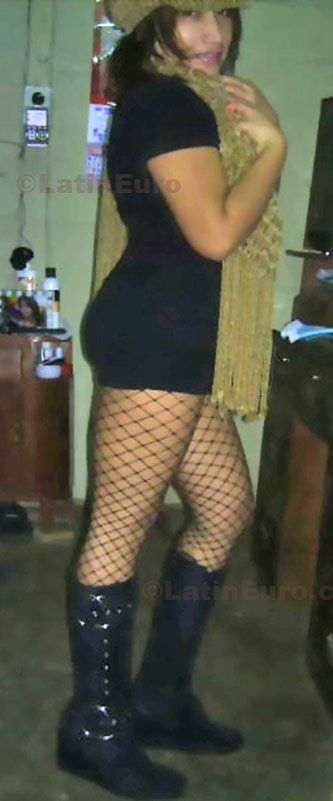 Date this young Peru girl Jaquelin from Callao N-904