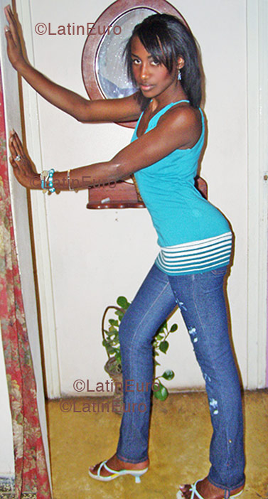 Date this gorgeous Dominican Republic girl Esther from La Romana N-90