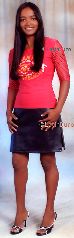 Date this sensual Dominican Republic girl Anyeris from Montecristi N1052