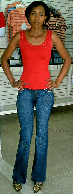 Date this georgeous Dominican Republic girl Yanelys from Santo Domingo N1139