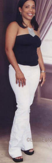 Date this athletic Dominican Republic girl Yudelkis from  N1162