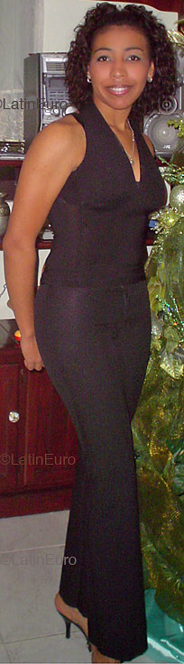 Date this athletic Dominican Republic girl Jessica from San Cristobal N1202