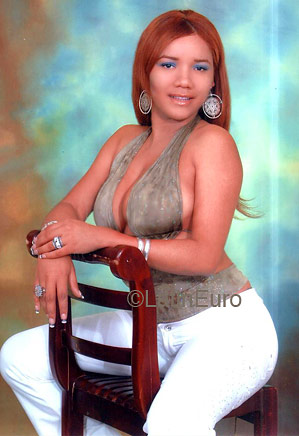Date this sensual Dominican Republic girl Rossi from Santo Domingo N1254