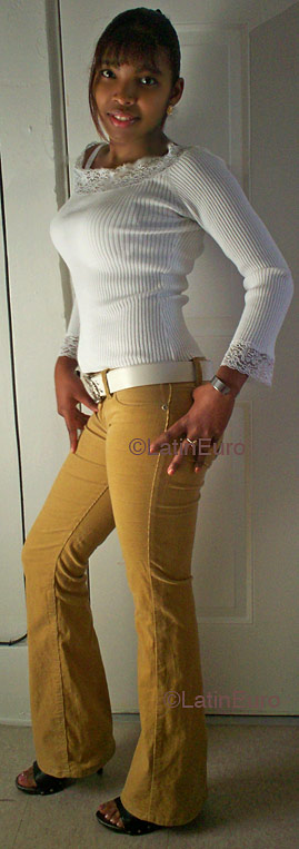 Date this good-looking Any Country girl Niurka from  N1265