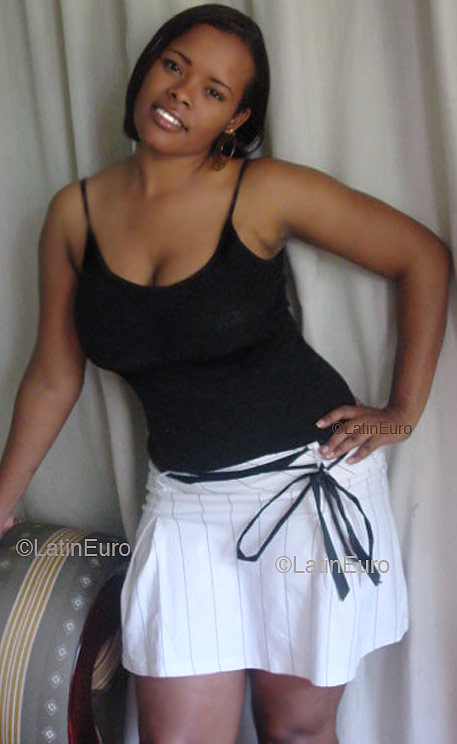 Date this delightful Dominican Republic girl Dorotis from  N1276