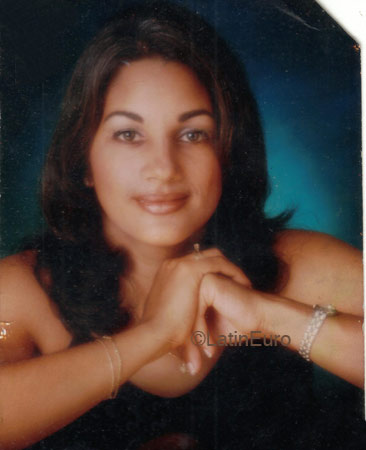 Date this foxy Dominican Republic girl Maria from Santo Domingo N1356