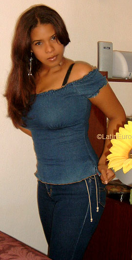 Date this foxy Dominican Republic girl Jennifer from  N1605