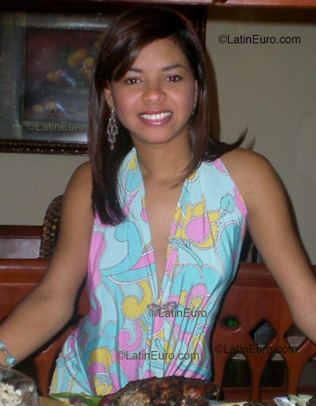 Date this tall Any Country girl Esther from  N161