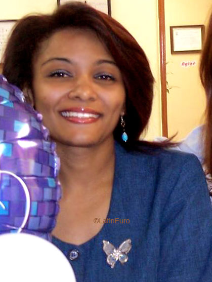 Date this sensual Dominican Republic girl Yanilda from Santo Domingo N1614