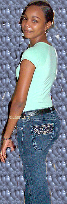 Date this athletic Dominican Republic girl Damiana from Puerto Plata N1630