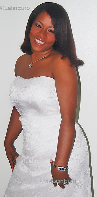 Date this hard body Dominican Republic girl Patricia from Santo Domingo N165