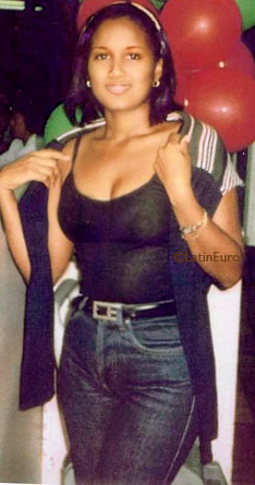 Date this passionate Dominican Republic girl Rosanna from Santo Domingo N1670