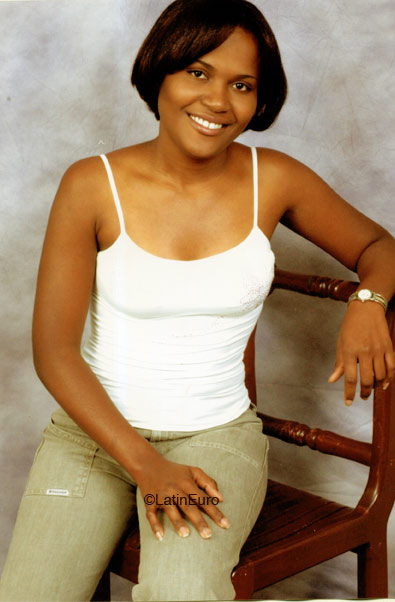 Date this delightful Dominican Republic girl Milagro from San Cristobal N1711