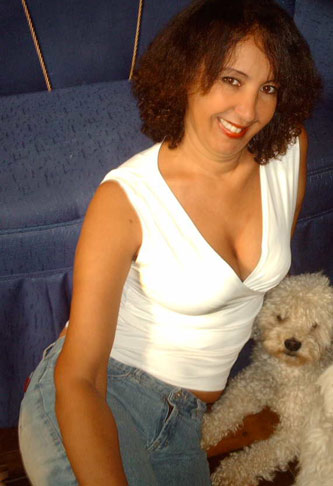 Date this voluptuous Any Country girl Dirce from  N1726