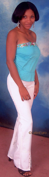Date this happy Dominican Republic girl Guillermina from  N1735