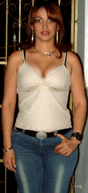 Date this hard body Dominican Republic girl Kathy from San Francisco de Macoris N1765