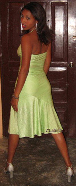 Date this hot Any Country girl Luz from  N1795