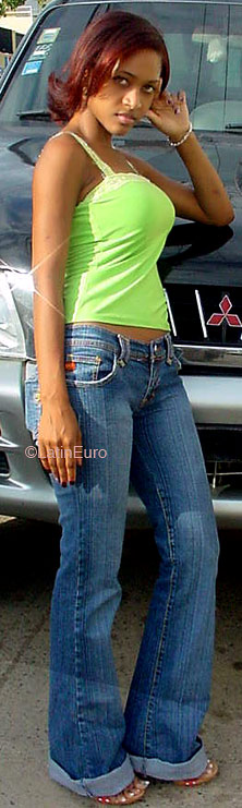 Date this gorgeous Dominican Republic girl Yoradi from Santo Domingo N1828