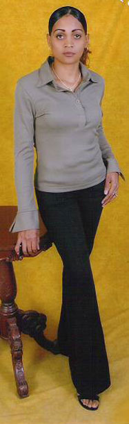 Date this voluptuous Dominican Republic girl Yohanna from Bonao N2009