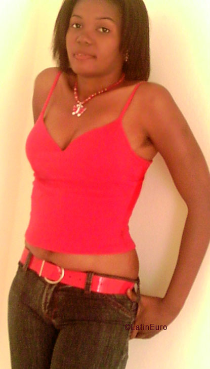 Date this delightful Dominican Republic girl Pamela from Santiago N2060