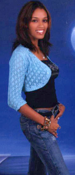 Date this attractive Colombia girl Jessica from Bogota N2122