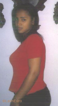 Date this athletic Dominican Republic girl Jenny from Santiago N2291