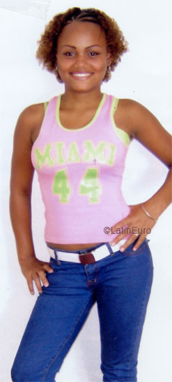 Date this sensual Dominican Republic girl Milly from San Cristobal N2533