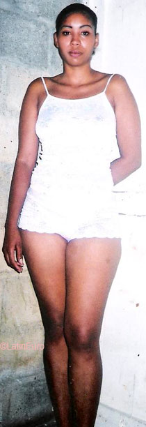 Date this passionate Dominican Republic girl Ana from Santiago N2567