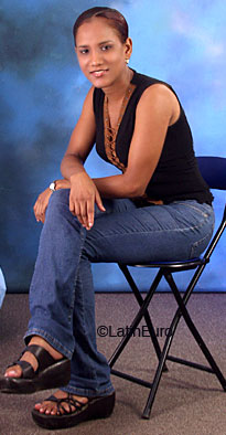 Date this georgeous Dominican Republic girl Patricia from Santo Domingo N2590