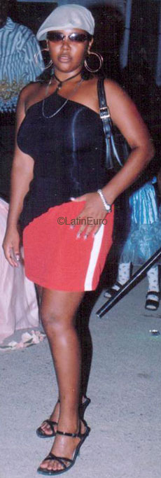 Date this charming Any Country girl Raquel from  N2593