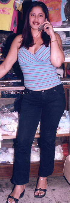 Date this funny Dominican Republic girl Mercedes from Santiago N2605