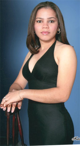 Date this foxy Dominican Republic girl Fidelia from  N2610