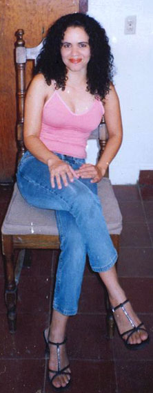 Date this tall Honduras girl Carolina from Yoro N2627