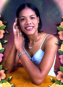 Date this sensual Dominican Republic girl Elvia from Santiago N2691