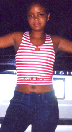 Date this charming Dominican Republic girl Dileymi from Santo Domingo N2878