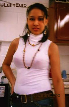 Date this funny Dominican Republic girl Dayanne from Bani N289