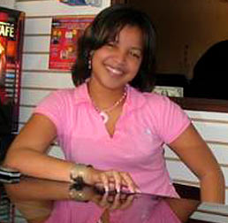 Date this charming Dominican Republic girl Stephaine from Santo Domingo N2920