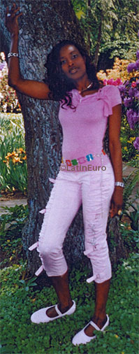 Date this pretty Switzerland girl Lissette from  N2924