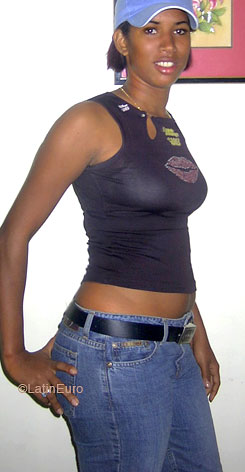 Date this happy Any Country girl Eimy from  N3050