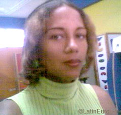 Date this nice looking Dominican Republic girl Jenny from Bonao N3098