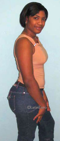Date this lovely Dominican Republic girl Elizabeth from Santo Domingo N3266