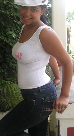 Date this delightful Dominican Republic girl Cindy from Santiago N3357