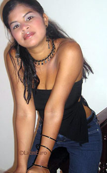 Date this gorgeous Dominican Republic girl Yarlina from Santiago N3399